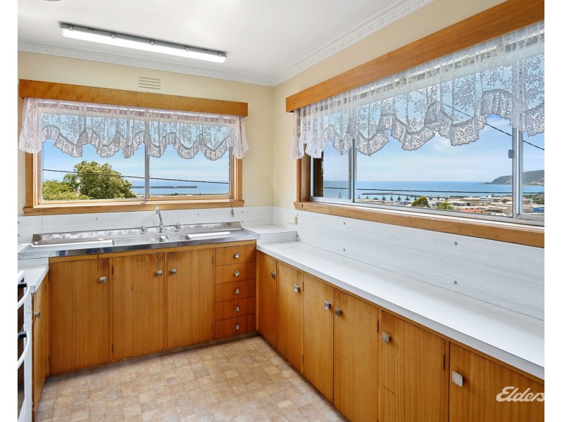 42 Wyatt Crescent, South Burnie TAS 7320