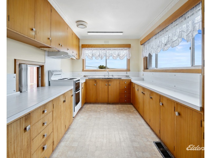 42 Wyatt Crescent, South Burnie TAS 7320