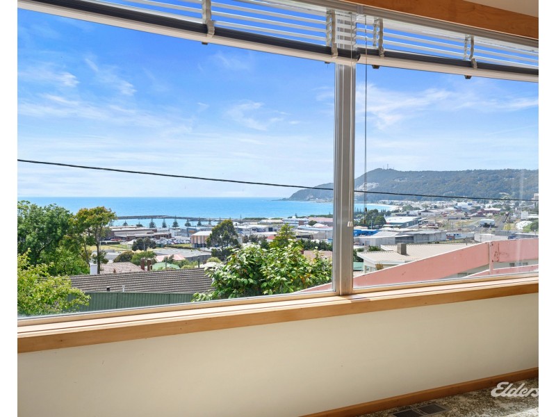 42 Wyatt Crescent, South Burnie TAS 7320