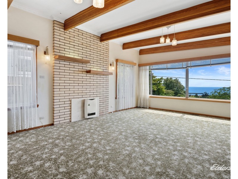 42 Wyatt Crescent, South Burnie TAS 7320