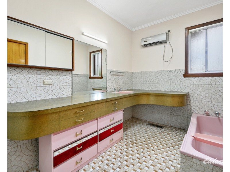 42 Wyatt Crescent, South Burnie TAS 7320