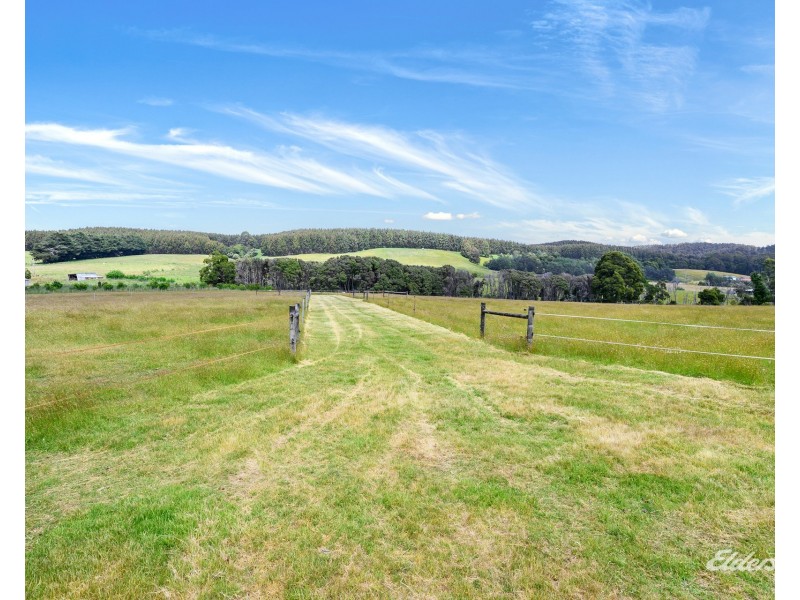 77 Applebys Road, Upper Natone TAS 7321