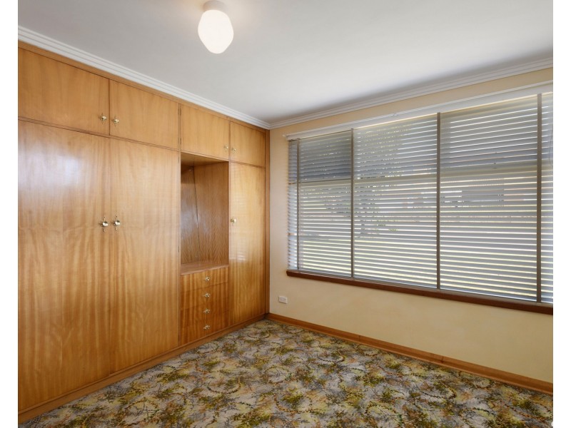 6 Churchill Avenue, Upper Burnie TAS 7320