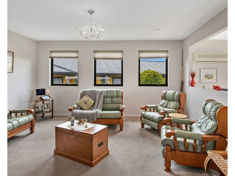10 Boston Avenue, Cooee TAS 7320