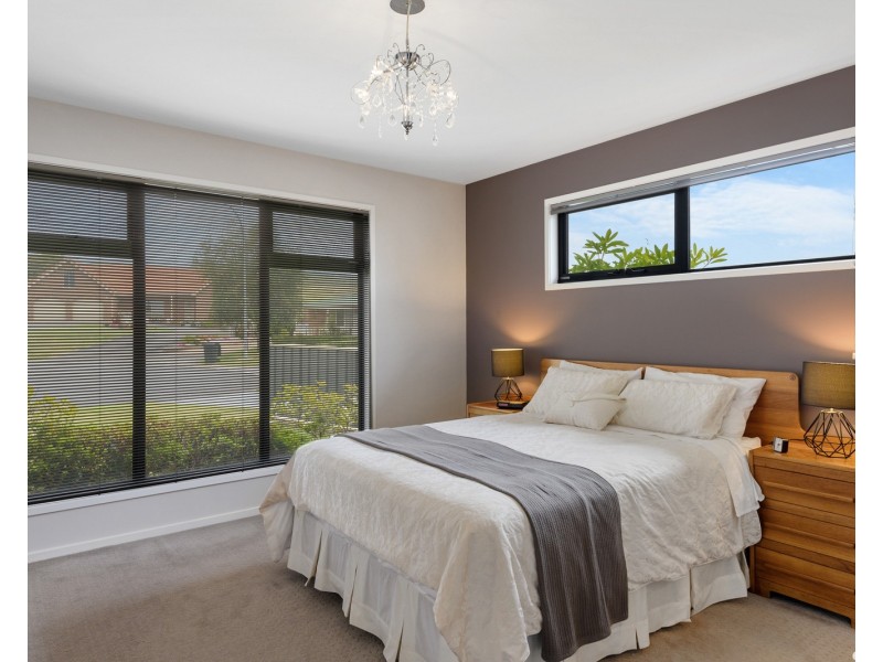 10 Boston Avenue, Cooee TAS 7320
