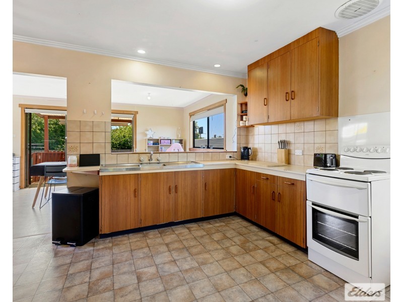 25 Beaufort Street, Somerset TAS 7322