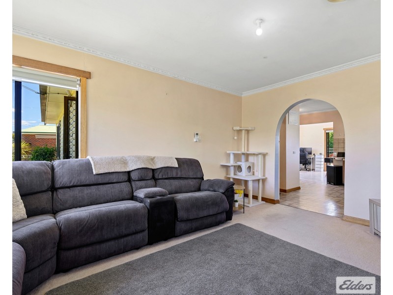 25 Beaufort Street, Somerset TAS 7322