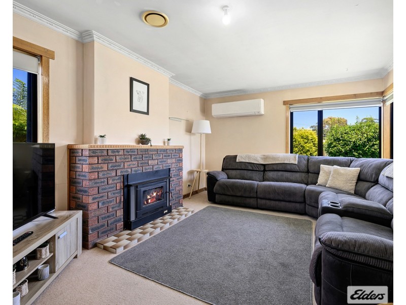 25 Beaufort Street, Somerset TAS 7322