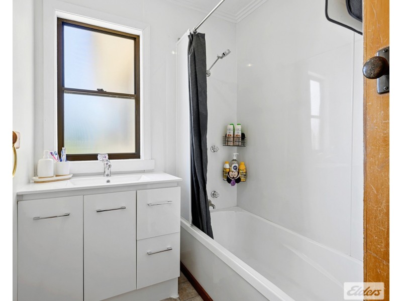 25 Beaufort Street, Somerset TAS 7322