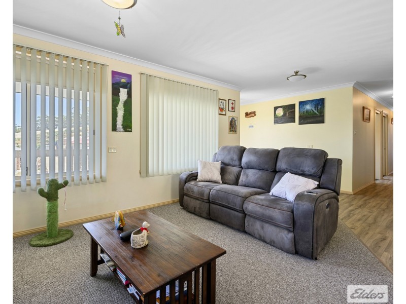 16 Heather Crescent, Park Grove TAS 7320