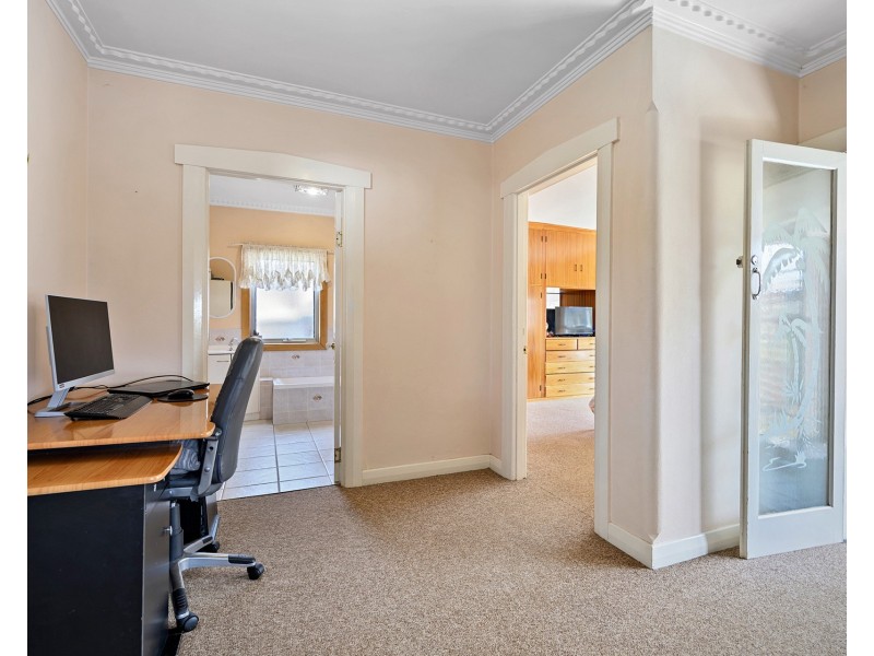 19 Mcphee Street, Havenview TAS 7320