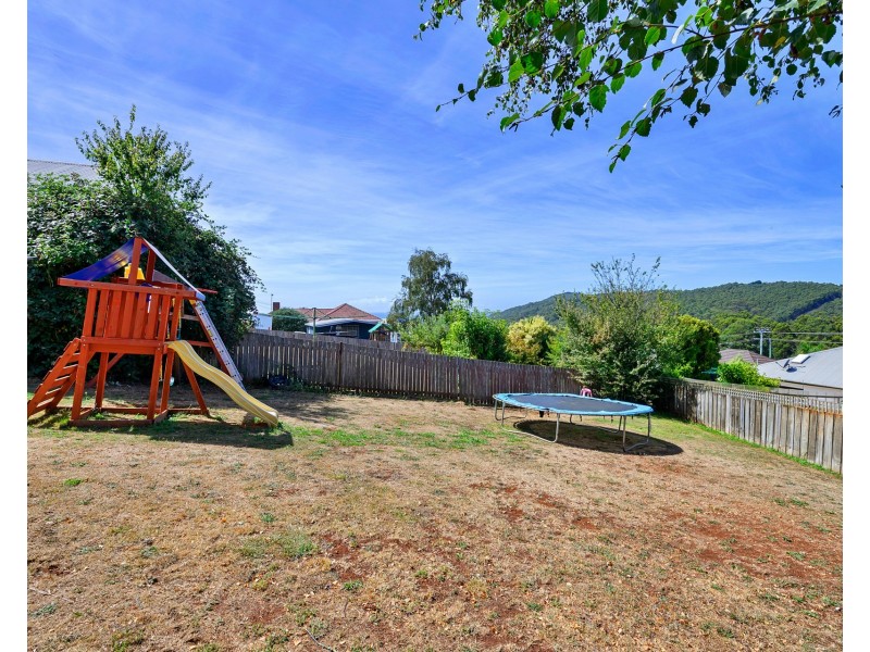 19 Mcphee Street, Havenview TAS 7320
