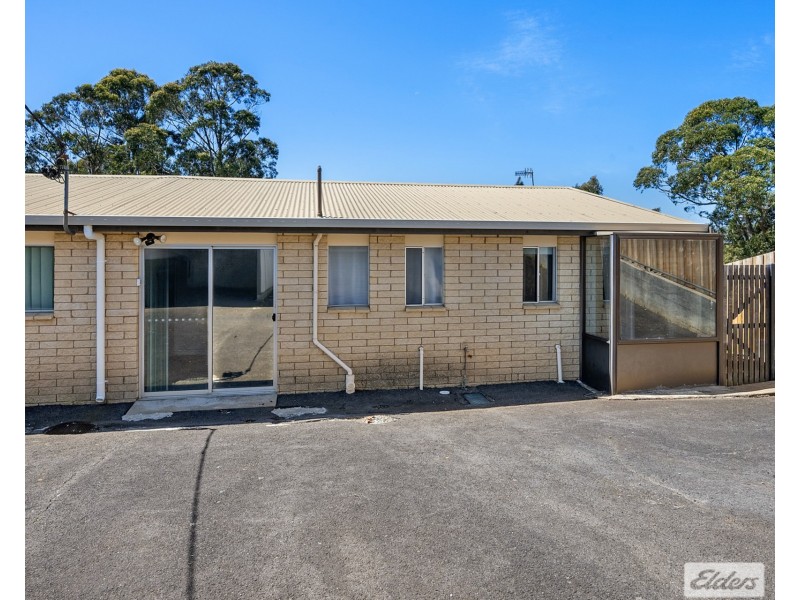 2/11 Bathurst Street, Upper Burnie TAS 7320