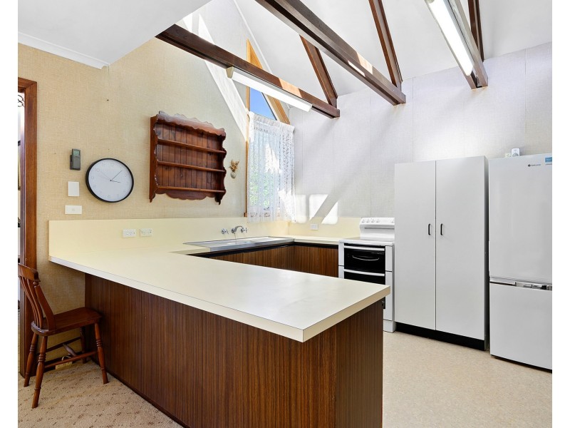 24 Bathurst Street, Upper Burnie TAS 7320