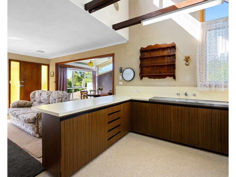 24 Bathurst Street, Upper Burnie TAS 7320