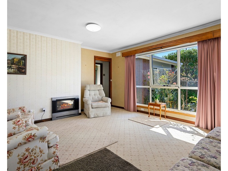 24 Bathurst Street, Upper Burnie TAS 7320