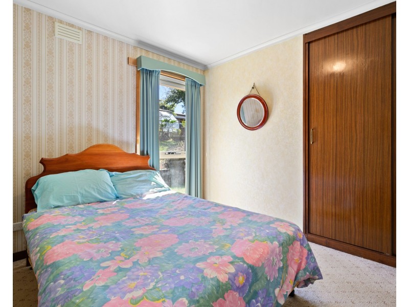 24 Bathurst Street, Upper Burnie TAS 7320