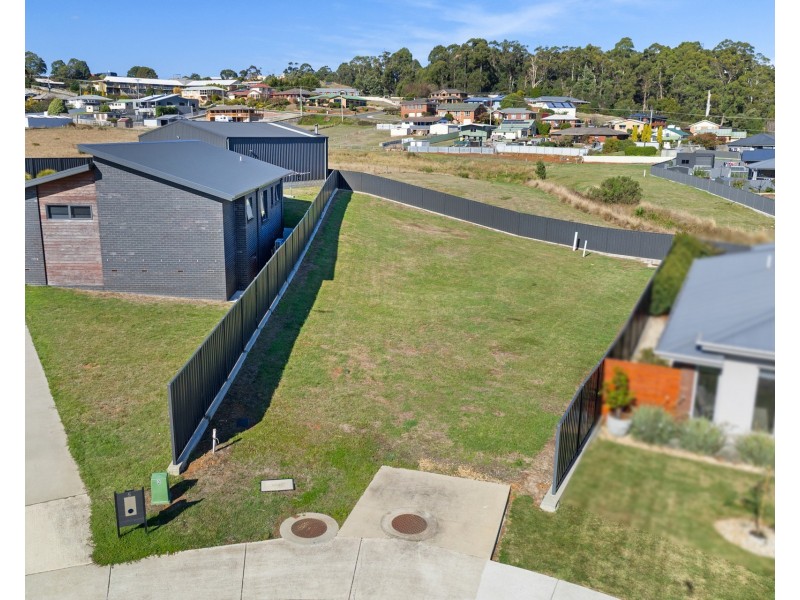 6 Emerald Court, Park Grove TAS 7320
