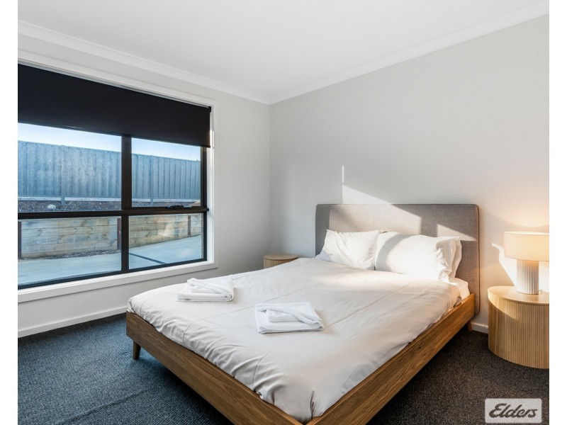 1/46 Nairana Avenue, Shorewell Park TAS 7320