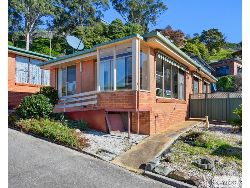 1/11 Princes Street, Burnie TAS 7320