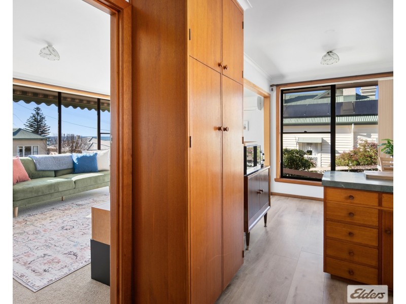 1/11 Princes Street, Burnie TAS 7320