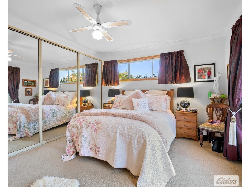 10 Irbys Circus, Sisters Beach TAS 7321