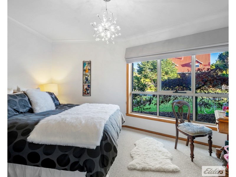 10 Irbys Circus, Sisters Beach TAS 7321