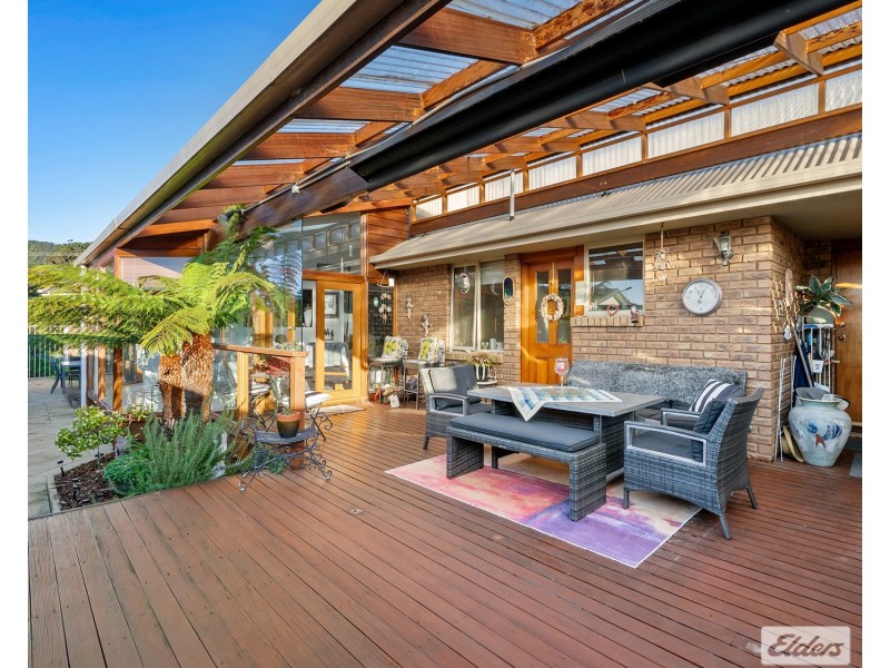 10 Irbys Circus, Sisters Beach TAS 7321