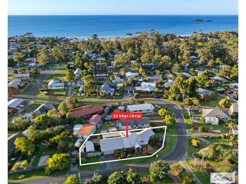 10 Irbys Circus, Sisters Beach TAS 7321