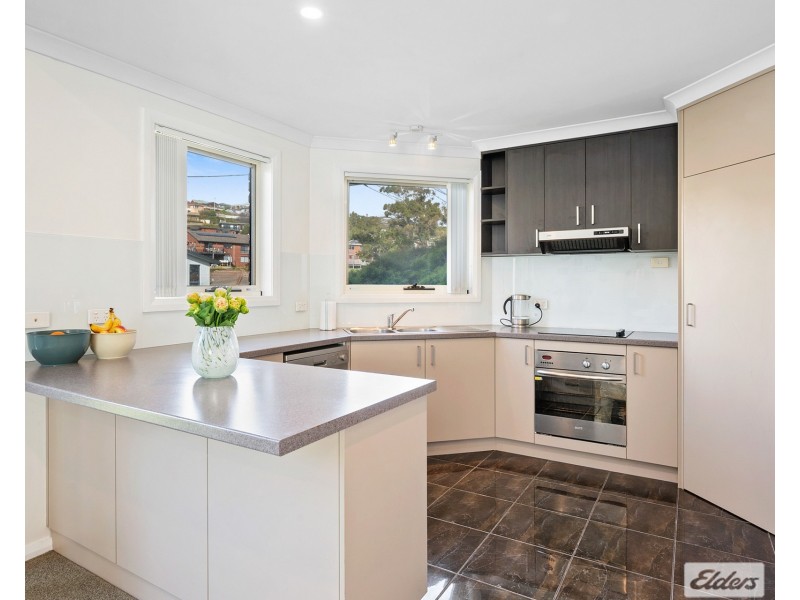 1/48 Richardson Crescent, Park Grove TAS 7320
