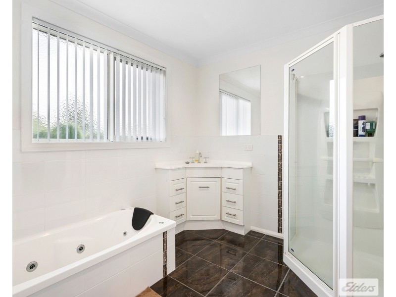 1/48 Richardson Crescent, Park Grove TAS 7320