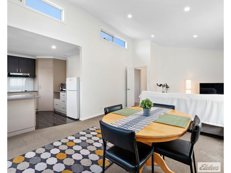 1/48 Richardson Crescent, Park Grove TAS 7320