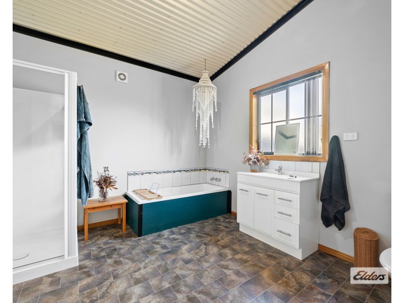 7a Irbys Circus, Sisters Beach TAS 7321