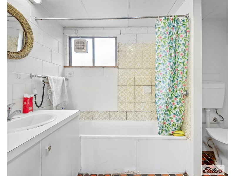 3/18 Queen Street, Burnie TAS 7320