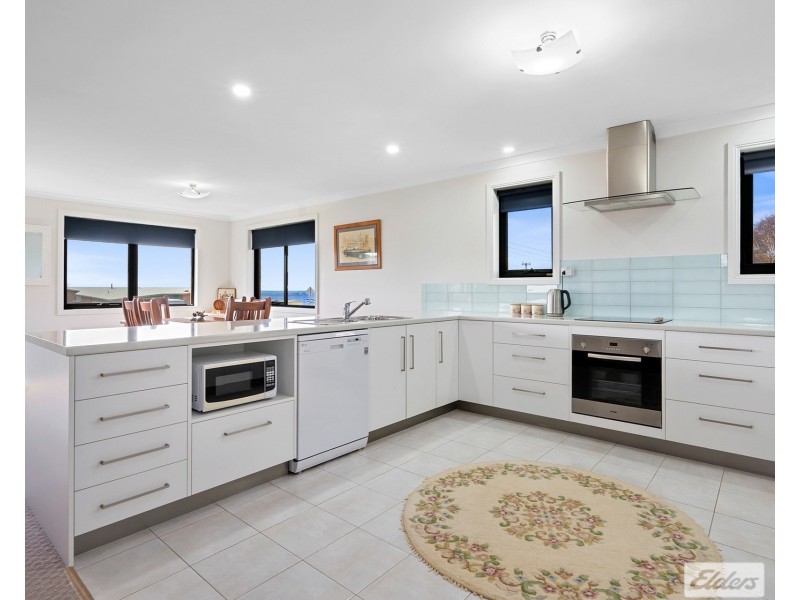 63D Old Bass Highway, Wynyard TAS 7325