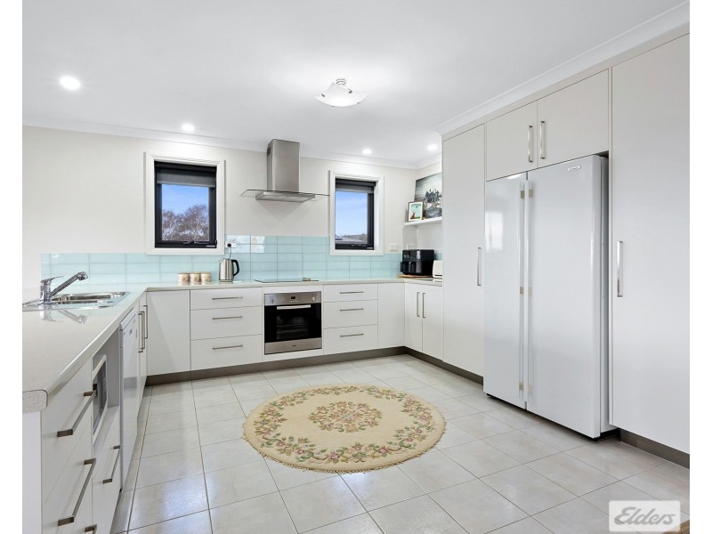 63D Old Bass Highway, Wynyard TAS 7325