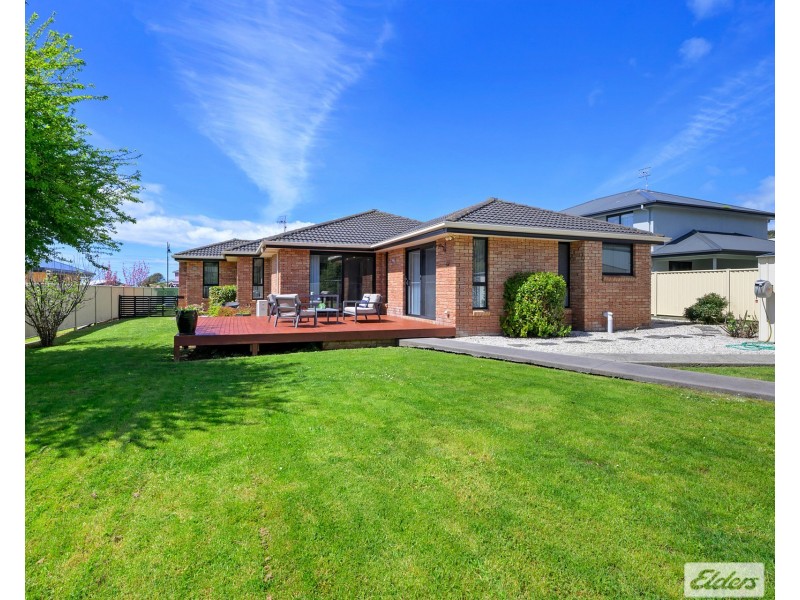 18 Waterford Drive, Sulphur Creek TAS 7316