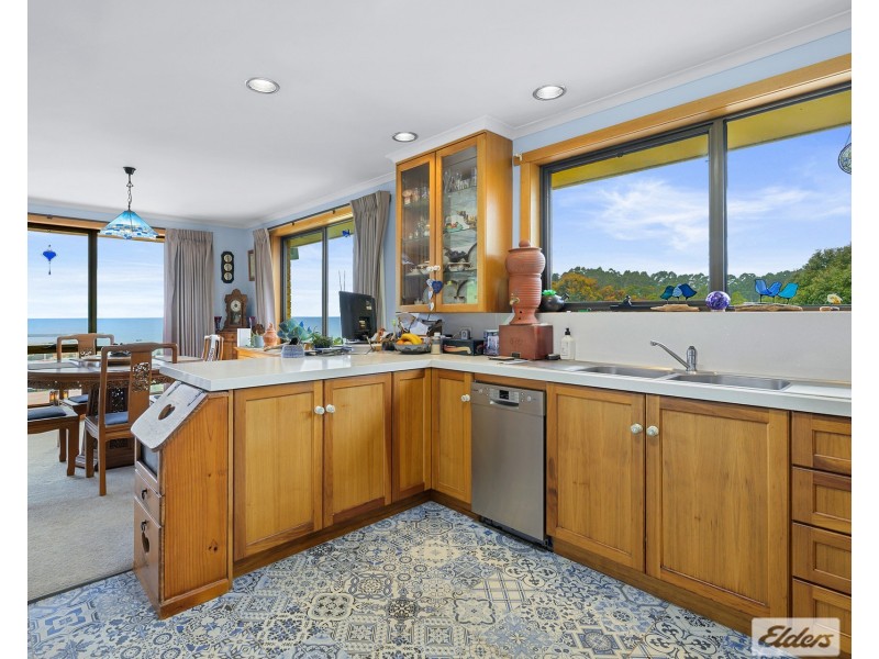 2A Young Street, South Burnie TAS 7320