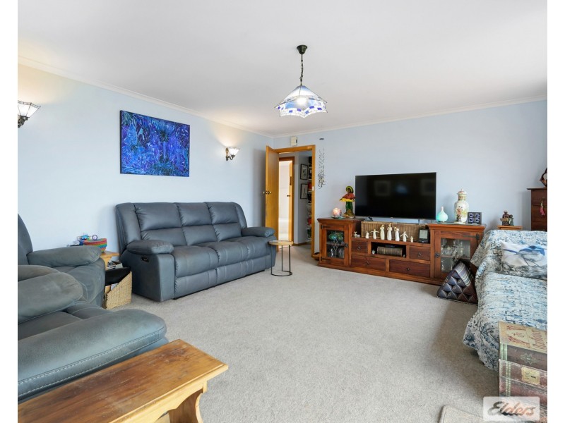 2A Young Street, South Burnie TAS 7320