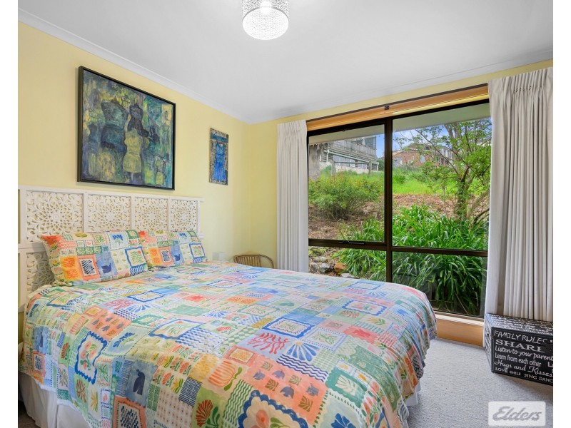 2A Young Street, South Burnie TAS 7320