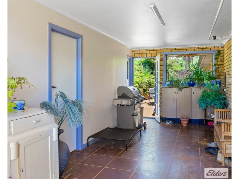 2A Young Street, South Burnie TAS 7320