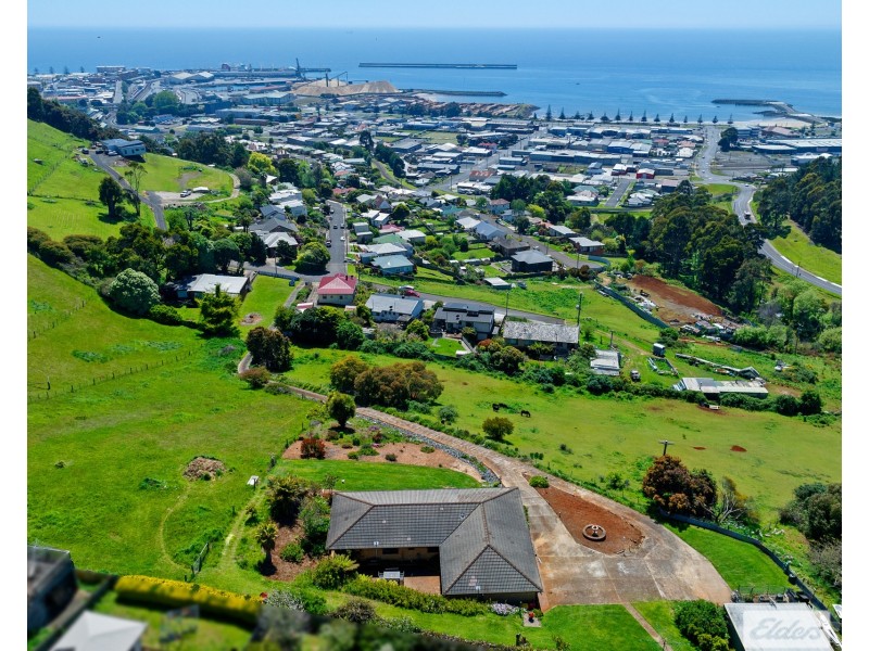 2A Young Street, South Burnie TAS 7320