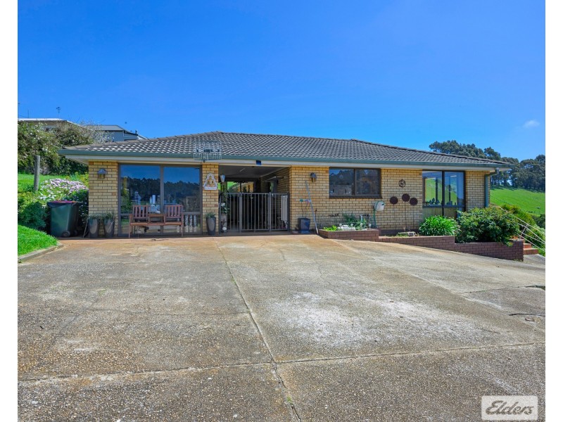 2A Young Street, South Burnie TAS 7320