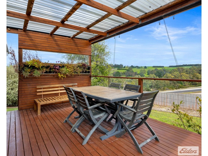 11 Heather Crescent, Park Grove TAS 7320