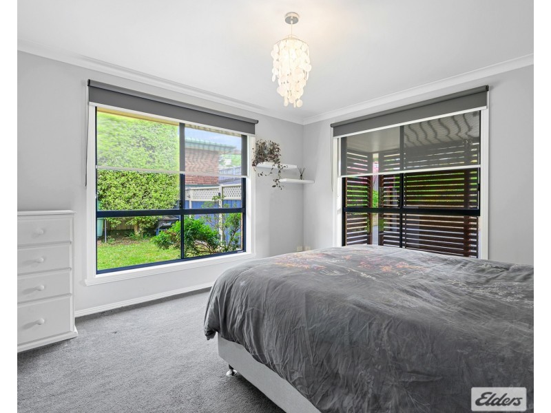 11 Heather Crescent, Park Grove TAS 7320