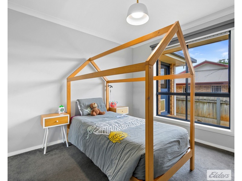 11 Heather Crescent, Park Grove TAS 7320