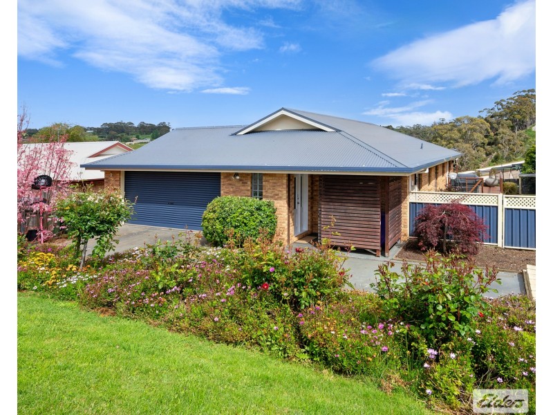 11 Heather Crescent, Park Grove TAS 7320