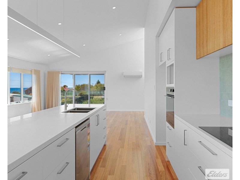 7B Griffin Place, Sulphur Creek TAS 7316