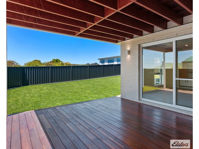 7B Griffin Place, Sulphur Creek TAS 7316