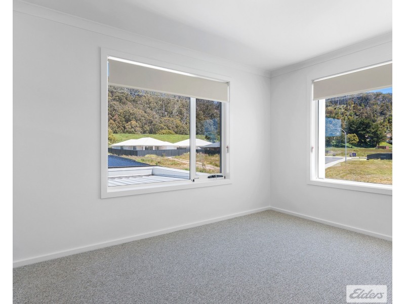 7B Griffin Place, Sulphur Creek TAS 7316